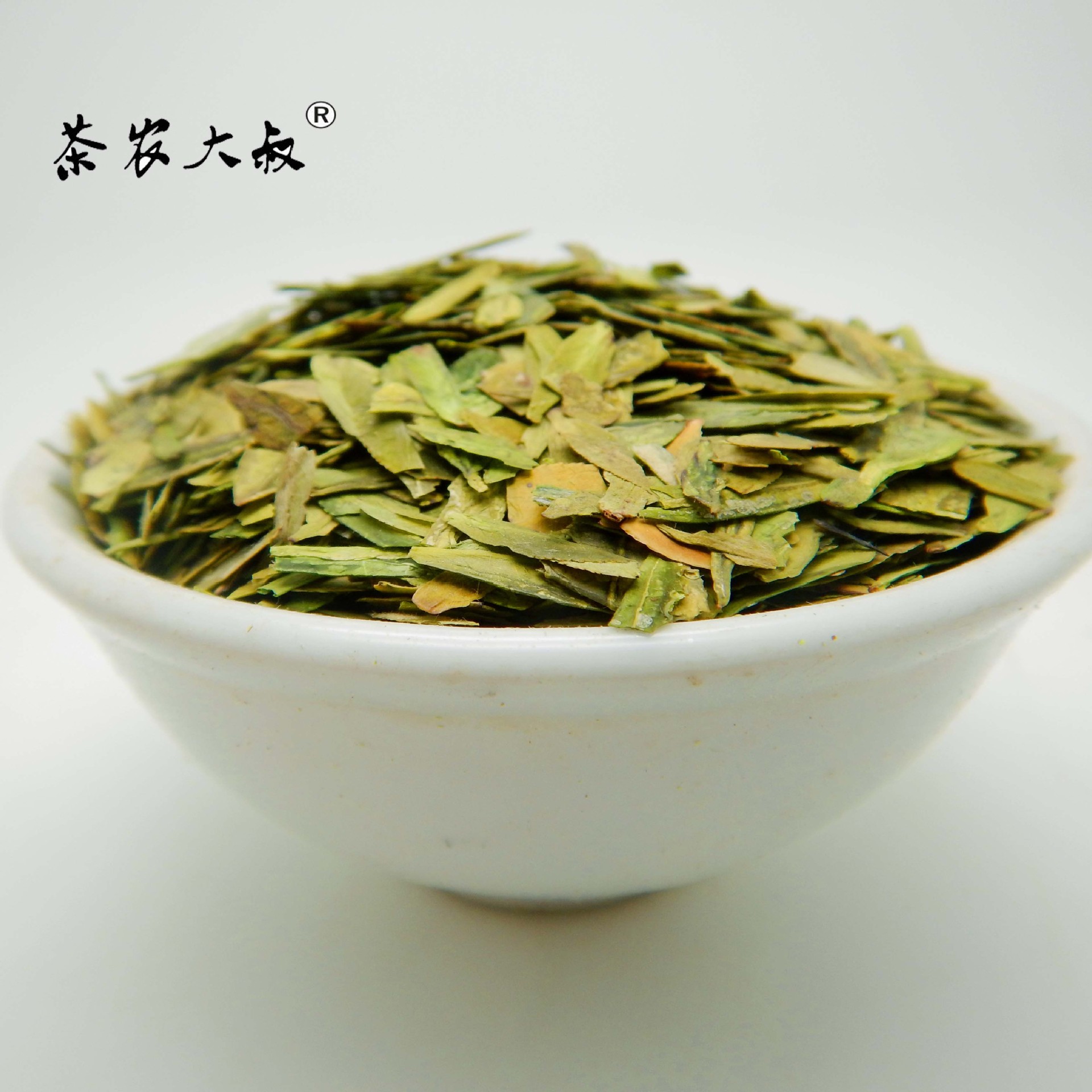 茶农大叔龙井茶片1